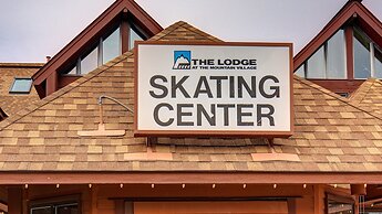 Ski Ge Loft 3 Bedroom Condo by RedAwning