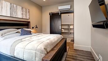 Ski Ge Loft 3 Bedroom Condo by RedAwning