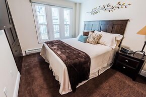 Prime Location EdelWeiss Luxury Condo by RedAwning