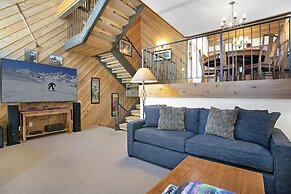 188 Ridgepoint 3 Bedroom Townhouse by RedAwning