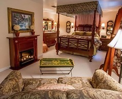 Bald Mountain House Inn at the Wolf Laurel Resort