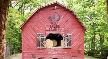 Bald Mountain House Inn at the Wolf Laurel Resort