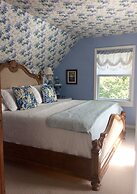 Bald Mountain House Inn at the Wolf Laurel Resort