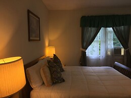 Kenoza Lake View Manor