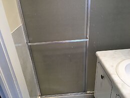 Kenoza Lake View Manor