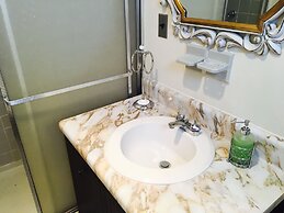 Kenoza Lake View Manor