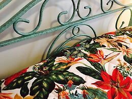 Kenoza Lake View Manor