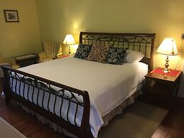 Kenoza Lake View Manor