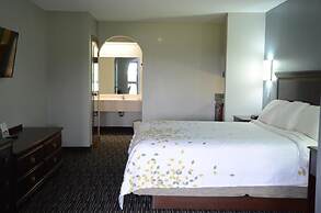 Gateway Inn and Suites