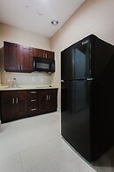 Palace Inn and Suites - Willowbrook Mall