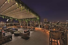 Hyatt Place Bangkok Sukhumvit 24