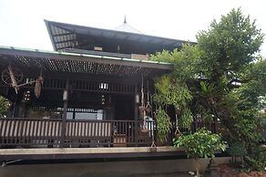 Bantunglom Resort