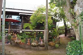 Bantunglom Resort