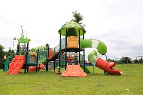 Romduol Island Chalet