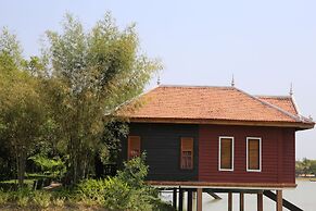 Romduol Island Chalet