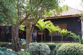 Romduol Island Chalet