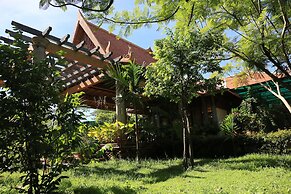 Romduol Island Chalet