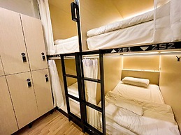 Bed To Bangkok - Hostel