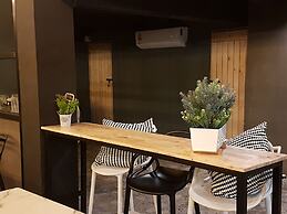 Bed To Bangkok - Hostel