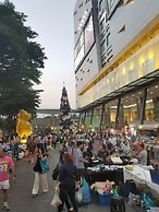 Bed To Bangkok - Hostel