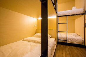 Bed To Bangkok - Hostel