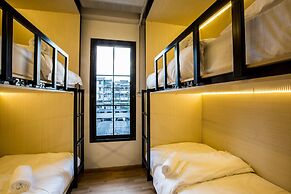 Bed To Bangkok - Hostel