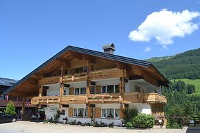 ALP-CHALET Ferienwohnungen Kleinwalsertal