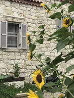 Alacati Cona Butik Otel