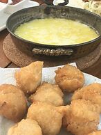 Alacati Cona Butik Otel