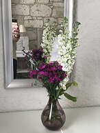 Alacati Cona Butik Otel