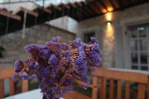 Alacati Cona Butik Otel