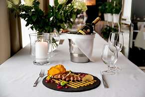 Hotel Atelia
