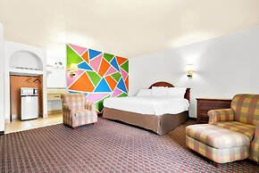 Capitol Inn And Suites