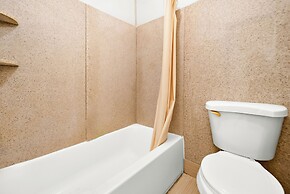 Capitol Inn And Suites