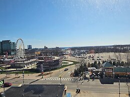 Vittoria Hotel and Suites