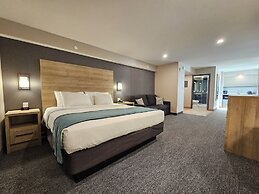 Vittoria Hotel and Suites