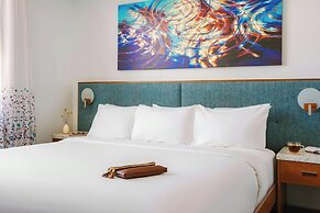 The Circ Hotel Hollywood, Sonder by Marriott Bonvoy