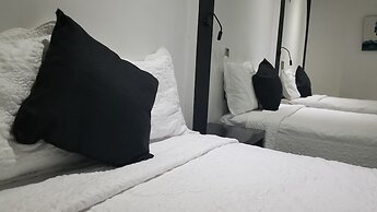 Hotel Dluxe & Suites