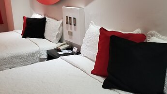 Hotel Dluxe & Suites