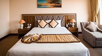 Muong Thanh Grand Phuong Dong Hotel