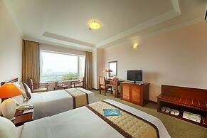 Muong Thanh Grand Phuong Dong Hotel