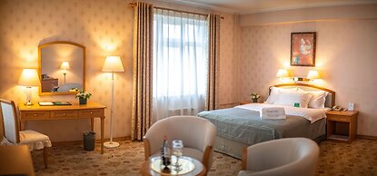 The Continental Hotel