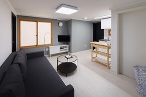 Until Stephen Chow Comes - Hostel