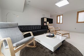 Until Stephen Chow Comes - Hostel