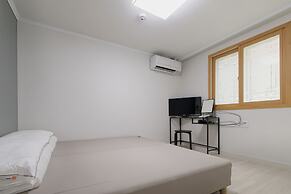 Until Stephen Chow Comes - Hostel