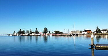 Port Albert Motel