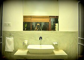 Airport resort