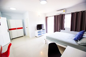 Room 9 Residence - Adult Only