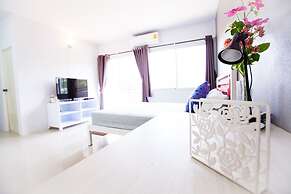Room 9 Residence - Adult Only