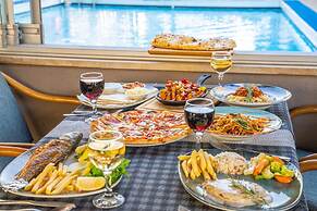 Grand Villa Sol Apart